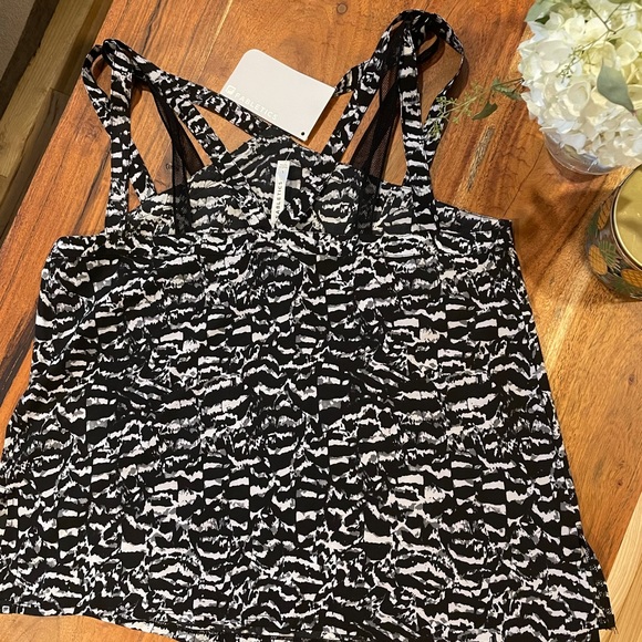 Fabletics Tank Top - Picture 2 of 3